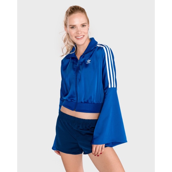 adidas bell sleeve